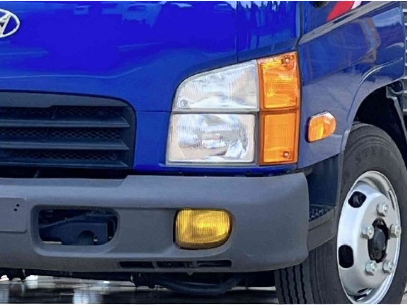 den-xe-tai-hyundai-new-mighty-75s-3-5-tan-thung-bao-on