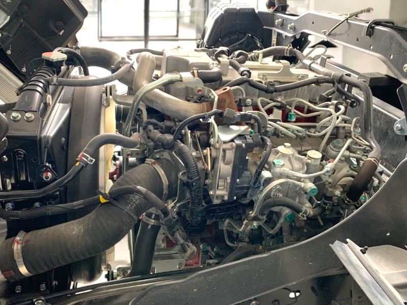 dong-co-xe-tai-hino-fc9jltc-6-5-tan-thung-kin