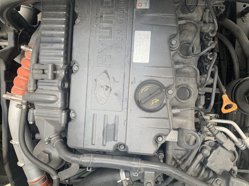 dong-co-xe-tai-hyundai-new-mighty-75s-3-5-tan-thung-bao-on