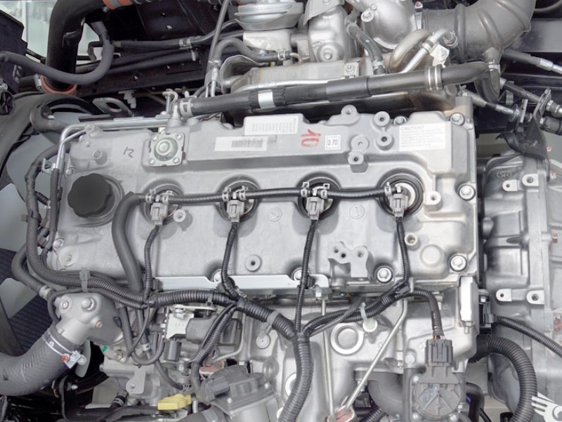 dong-co-xe-tai-isuzu-nmr85he4-1-9-tan-thung-bat