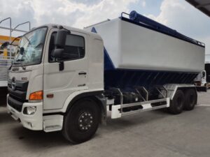 XE BỒN CHỞ CÁM HINO FL8JT7A 26 KHỐI