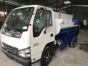 Alternative view of XE BỒN CHỞ XĂNG DẦU ISUZU QKR77FE4 2.2 TẤN 3 KHỐI