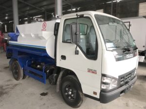 XE BỒN CHỞ XĂNG DẦU ISUZU QKR77FE4 2.2 TẤN 3 KHỐI