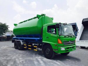 XE TẢI HINO FM 3 CHÂN 23 KHỐI CHỞ THỨC ĂN GIA SÚC
