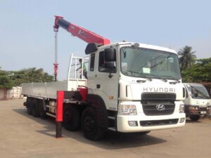 XE CẨU HYUNDAI HD360 5 CHÂN 17 TẤN GẮN CẨU UNIC URV554