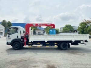 Alternative view of XE CẨU ISUZU FRR90NE4 5.4 TẤN GẮN CẨU UNIC URV345