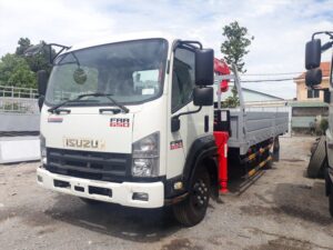 XE CẨU ISUZU FRR90NE4 5 TẤN GẮN CẨU UNIC URV375