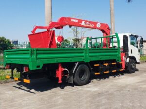 Alternative view of XE CẨU ISUZU NQR75LE4 3.6 TẤN GẮN CẨU UNIC URV346