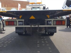 Alternative view of XE CỨU HỘ GIAO THÔNG ISUZU NPR85KE4 2.5 TẤN