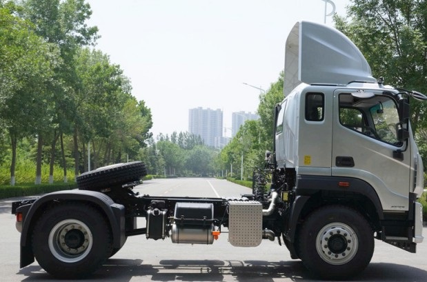 Đầu Kéo FOTON MA5 Auman FV270 4 x 2 Cầu Láp - Ảnh 5
