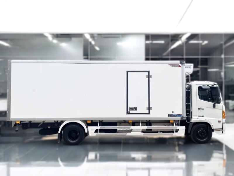 XE ĐÔNG LẠNH HINO FC9JJTC 5.5 TẤN - Ảnh 7