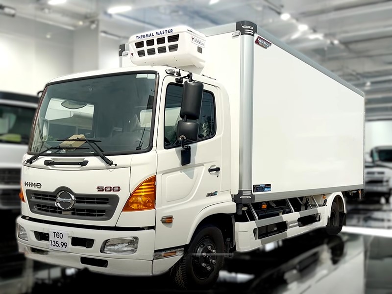 XE ĐÔNG LẠNH HINO FC9JJTC 5.5 TẤN - Ảnh 3