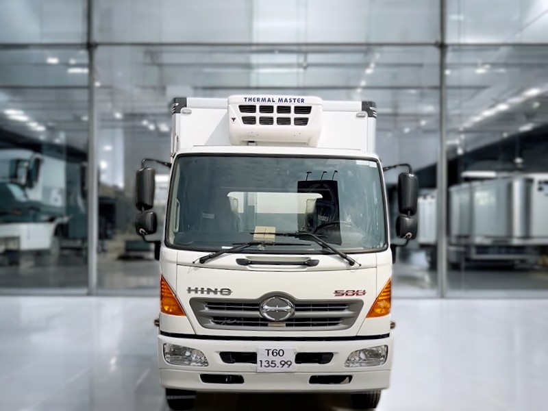 XE ĐÔNG LẠNH HINO FC9JJTC 5.5 TẤN - Ảnh 2