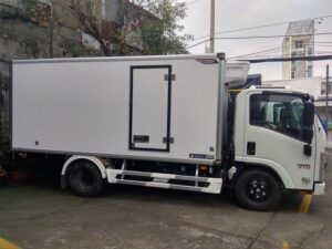 Alternative view of XE ĐÔNG LẠNH ISUZU NMR85HE4 1.6 TẤN