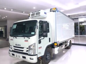 XE ĐÔNG LẠNH ISUZU NQR75LE4 4.9 TẤN