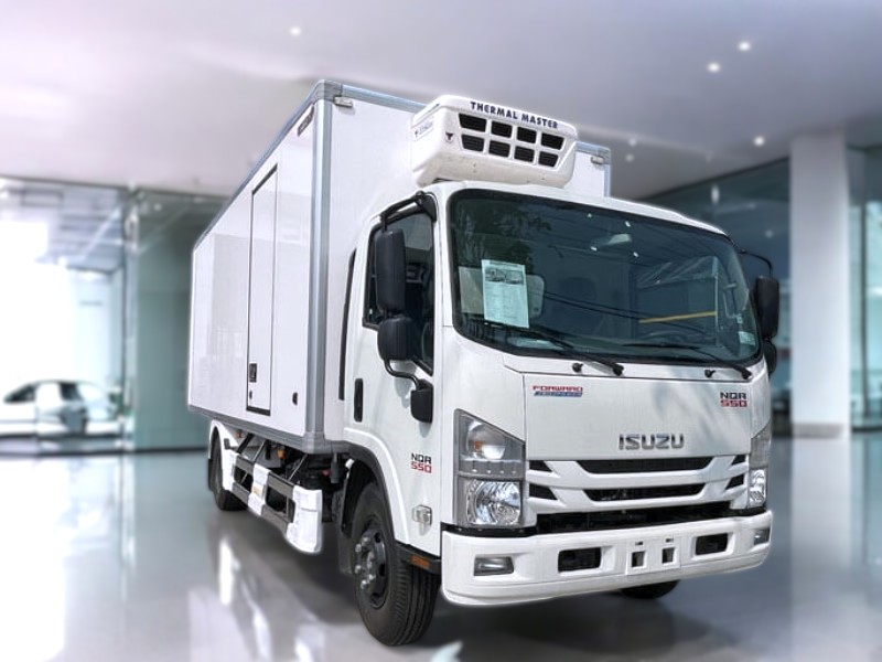 XE ĐÔNG LẠNH ISUZU NQR75LE4 4.9 TẤN - Ảnh 3