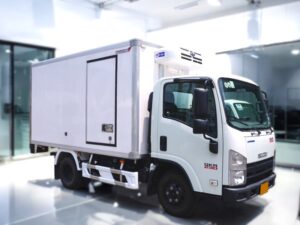 XE ĐÔNG LẠNH ISUZU QKR77FE4 2.2 TẤN