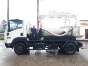 Alternative view of XE HÚT CHẤT THẢI ISUZU FRR90HE4 3.34 KHỐI