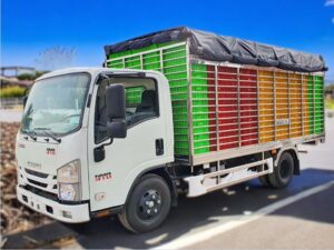 XE TẢI CHỞ GIA CẦM ISUZU NMR85HE4 1.8 TẤN