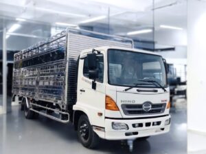 Alternative view of XE TẢI CHỞ GIA SÚC HINO FC9JNTA 3.4 TẤN