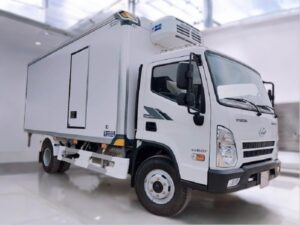Alternative view of XE TẢI ĐÔNG LẠNH HYUNDAI MIGHTY EX8 GT S2 6.7 TẤN
