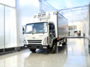 XE TẢI ĐÔNG LẠNH HYUNDAI MIGHTY EX8 GT S2 6.7 TẤN