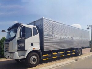 Alternative view of XE TẢI FAW 5.9 TẤN CHỞ PALLET CHỨA CẤU KIỆN ĐIỆN TỬ