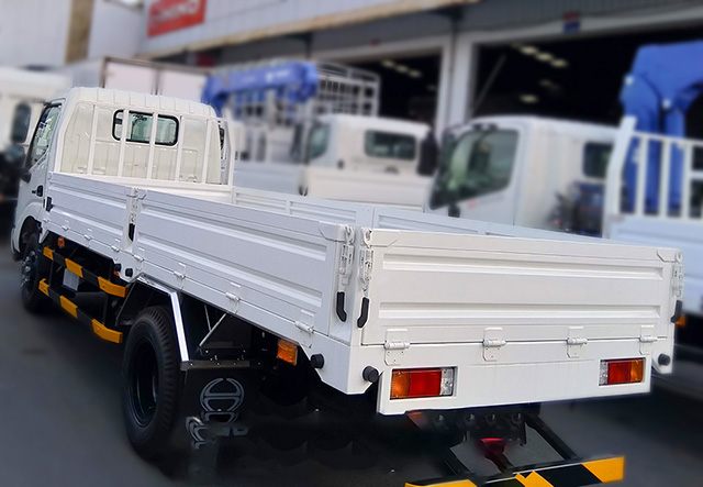 XE TẢI HINO XZU730L 5 TẤN THÙNG LỬNG - Ảnh 5