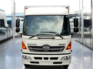 Alternative view of XE TẢI HINO FC9JJTC 6 TẤN THÙNG KÍN