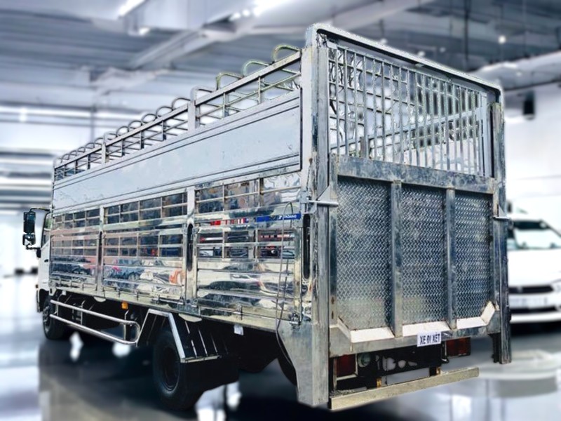 XE TẢI HINO FC9JLTA 4.5 TẤN THÙNG CHỞ GIA SÚC - Ảnh 5