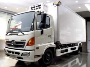 XE TẢI HINO FC9JLTC 6 TẤN THÙNG ĐÔNG LẠNH