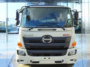 Alternative view of XE TẢI HINO FG8JT7A UTL 7 TẤN THÙNG MUI BẠT DÀI 10M