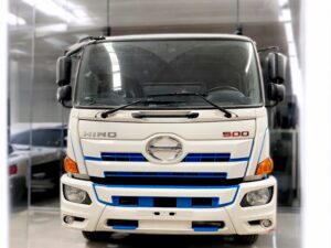 Alternative view of XE TẢI HINO FL8JT7A 14 TẤN 3 CHÂN CHỞ GIA SÚC