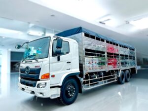 Alternative view of XE TẢI HINO FL8JW7A 14 TẤN THÙNG CHỞ HEO