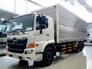 XE TẢI HINO FM8JW7A 15 TẤN THÙNG KÍN