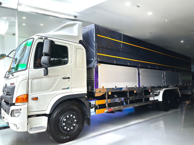 XE TẢI HINO FM8JW7A 15 TẤN THÙNG MUI BẠT