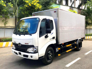 Alternative view of XE TẢI HINO XZU650L 1.9 TẤN THÙNG KÍN