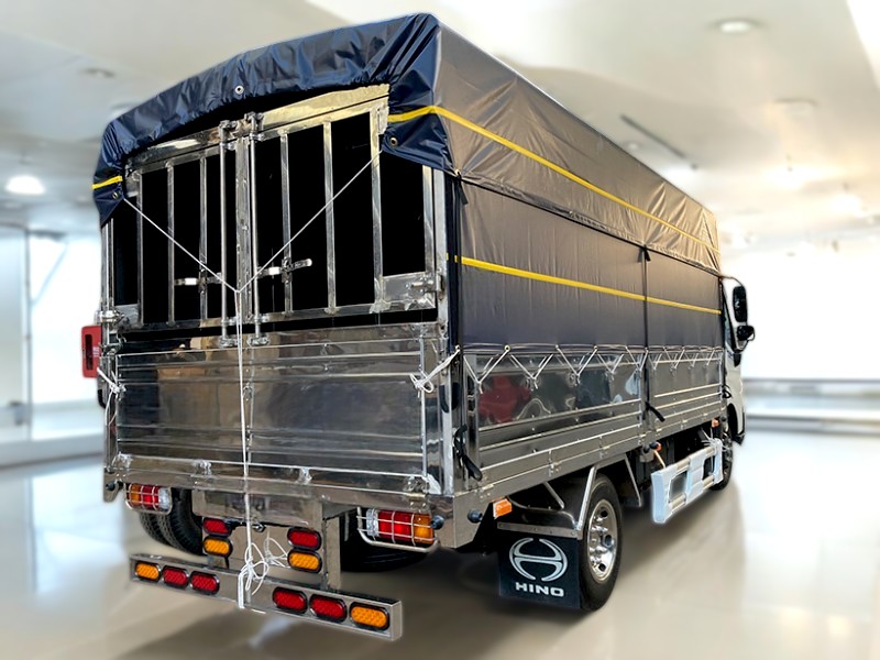 XE TẢI HINO XZU650L 1.9 TẤN THÙNG MUI BẠT - Ảnh 6