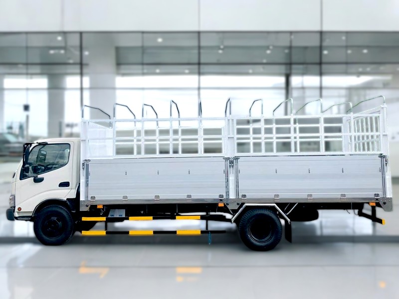 XE TẢI HINO XZU650L 1.9 TẤN THÙNG MUI BẠT - Ảnh 7