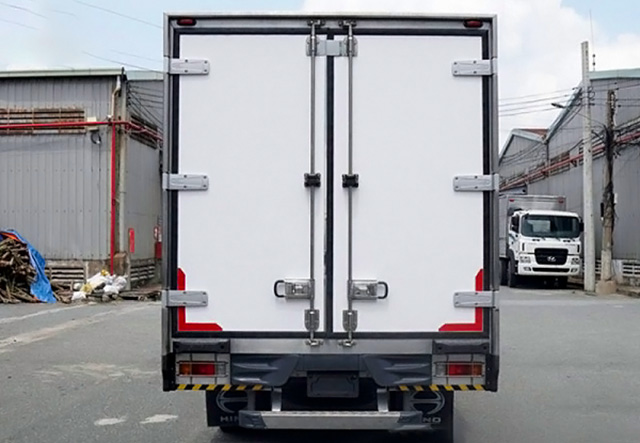 XE TẢI HINO XZU720L 3.5 TẤN THÙNG BẢO ÔN - Ảnh 6