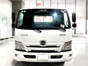 Alternative view of XE TẢI HINO XZU720L 3.5 TẤN THÙNG LỬNG
