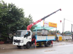 XE TẢI HINO XZU730L 3.4 TẤN GẮN CẨU UNIC 3 TẤN 3 KHÚC