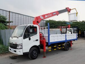 XE TẢI HINO XZU730L 3.5 TẤN GẮN CẨU UNIC 3 TẤN 4 KHÚC