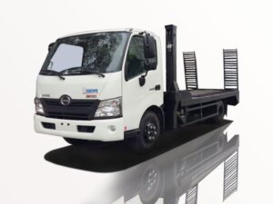 XE TẢI HINO XZU730L 3.5 TẤN NÂNG ĐẦU CHỞ MÁY CHUYÊN DÙNG