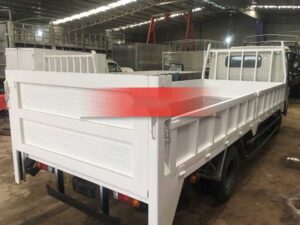 Alternative view of XE TẢI HINO XZU730L 4.8 TẤN THÙNG LỬNG BỬNG NÂNG