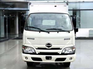 Alternative view of XE TẢI HINO XZU730L 5 TẤN THÙNG BẢO ÔN