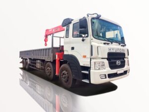XE TẢI HYUNDAI HD320 4 CHÂN 16 TẤN GẮN CẨU UNIC URV554