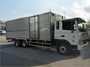 XE TẢI HYUNDAI HD240 15 TẤN THÙNG KÍN