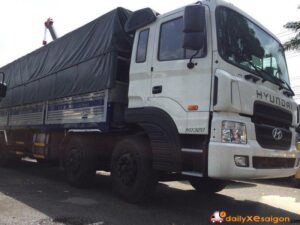 Alternative view of XE TẢI HYUNDAI HD320 18 TẤN THÙNG BẠT