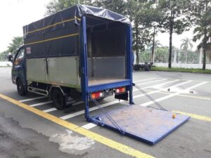 Alternative view of XE TẢI HYUNDAI NEW PORTER H150 1.5 TẤN THÙNG BẠT GẮN BỬNG NÂNG